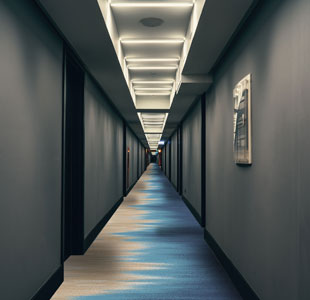 Moderner Korridor Blue Cut
